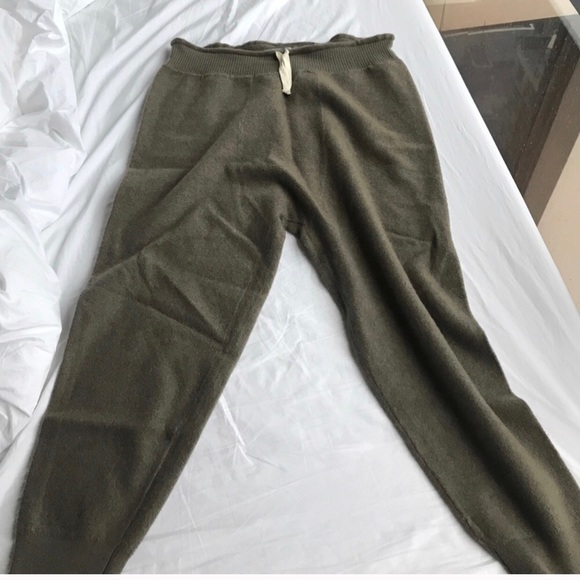 vince cashmere joggers